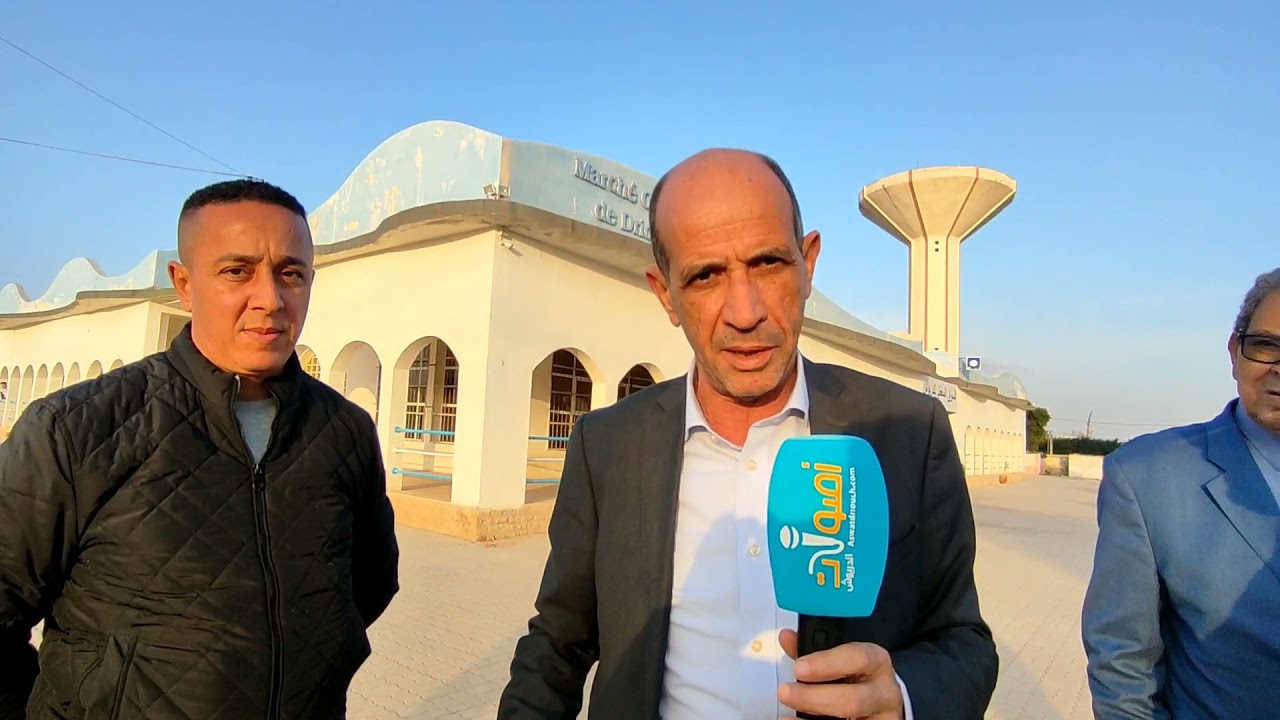 رئيس جماعة الدريوش ينوّه بحملة النظافة الواسعة التي أطلقتها جمعية أرباب المحلات