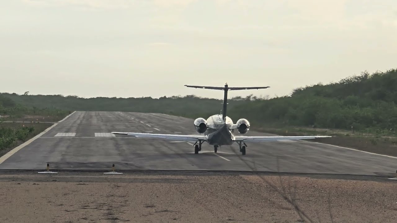 Duas aeronaves decolando em sequência no Aeroporto de Barra Grande Piauí #aeroporto #barragrande