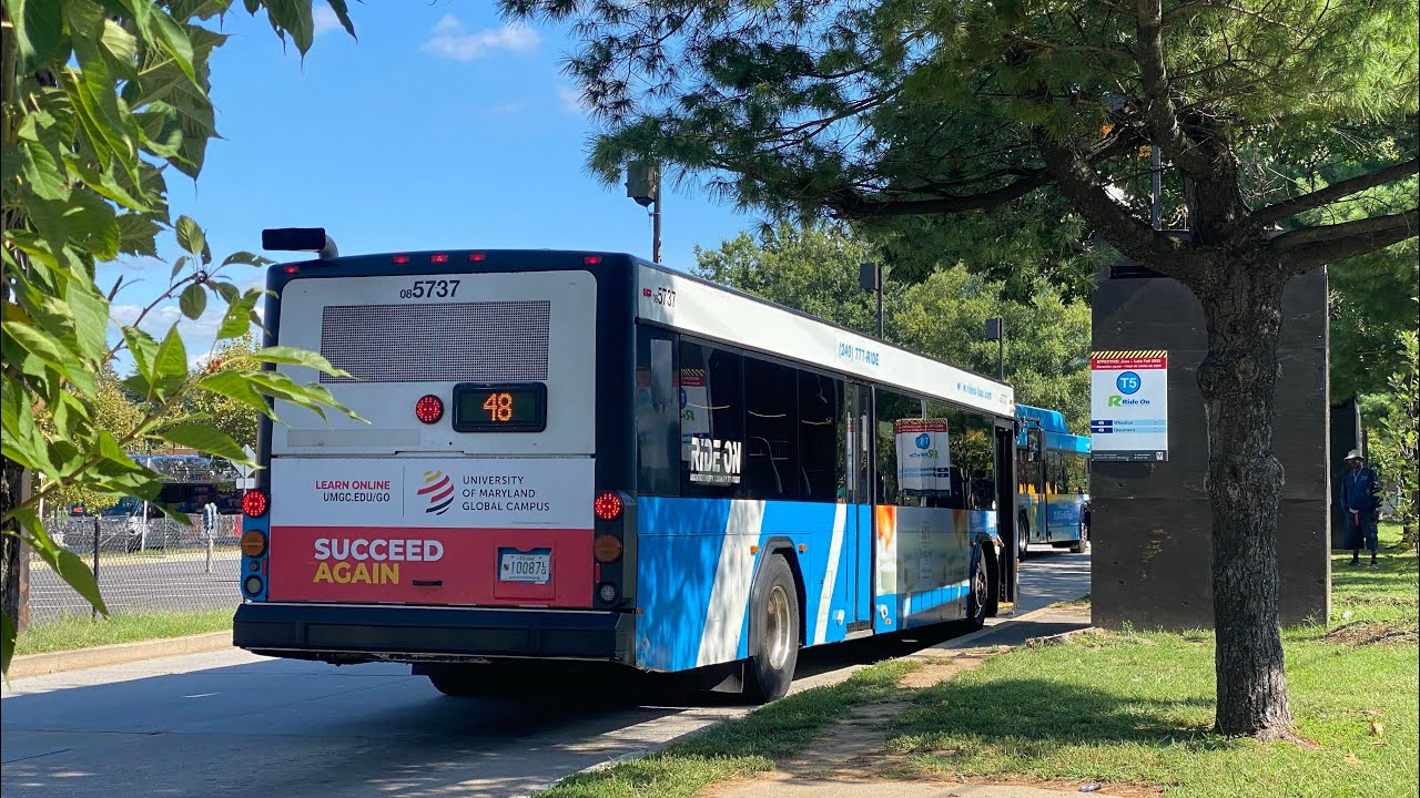 (Ride On MCT) 2008 Gillig Low Floor 40ft Diesel #5737