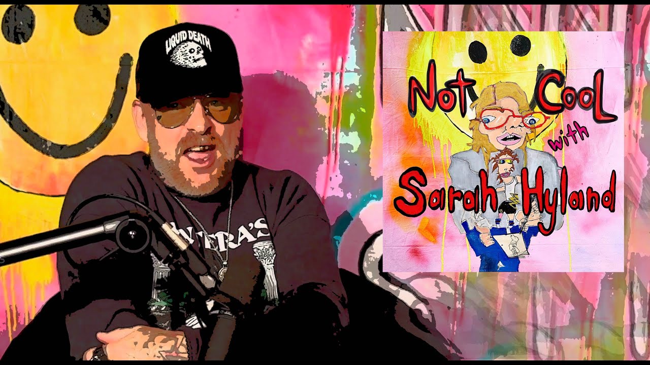 Jason Ellis shows his butt hole on 