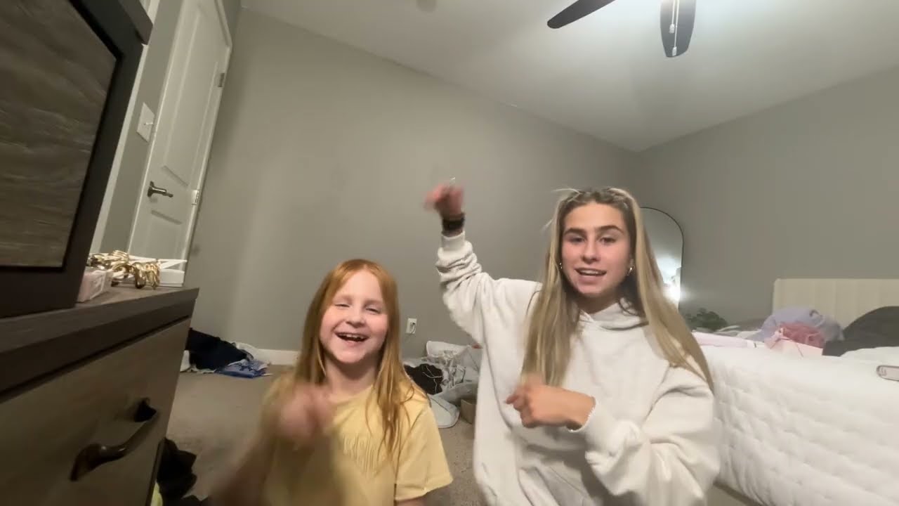 Elle’s Vlog! Shopping trip!