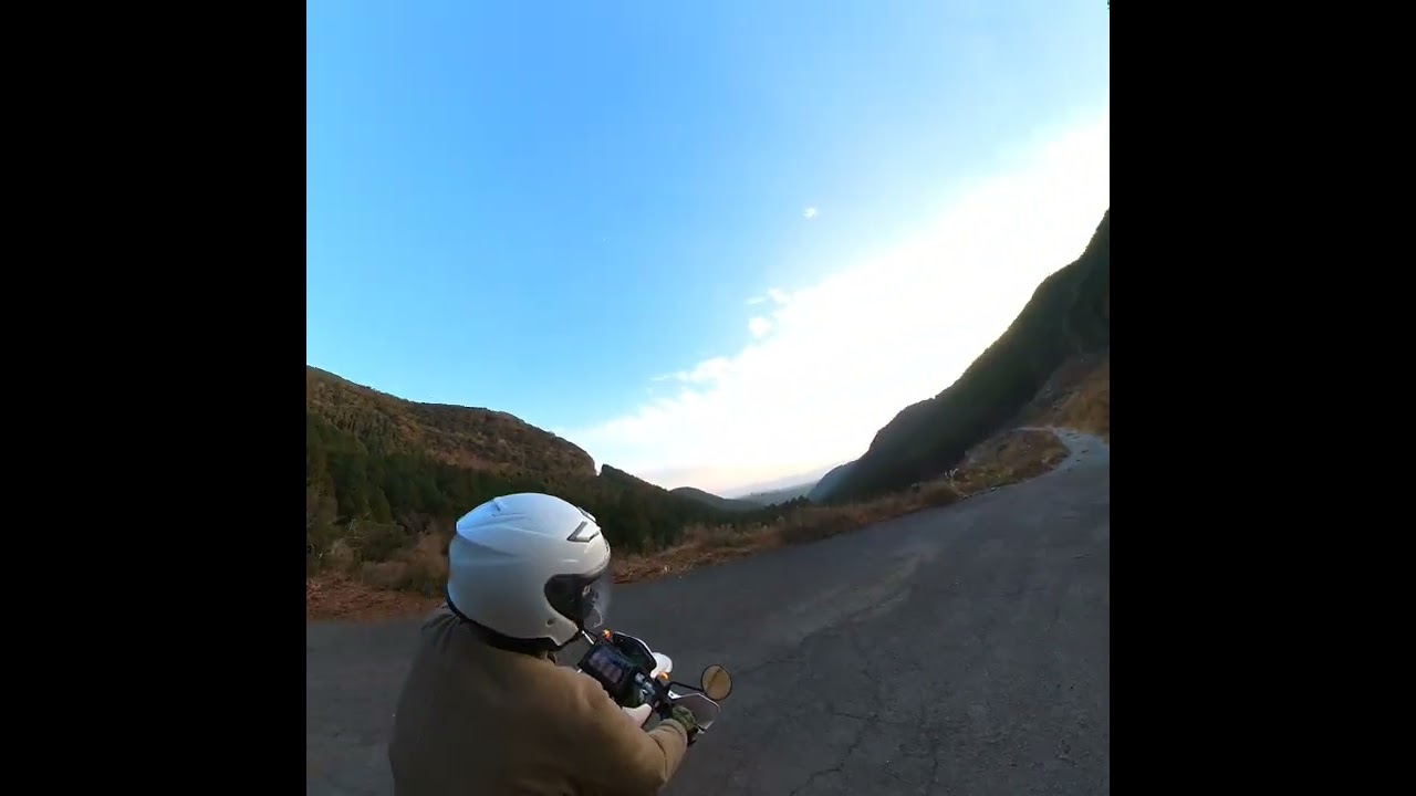 高峰展望台からの道（