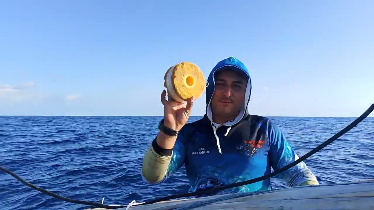 Dia de amar abençoado vento brando e só alegria 😂