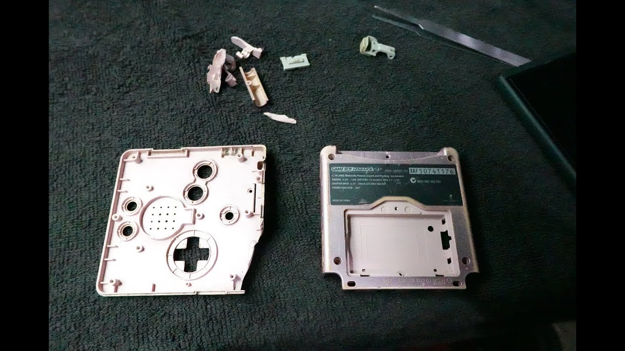 fixing up a broken Gameboy advance sp