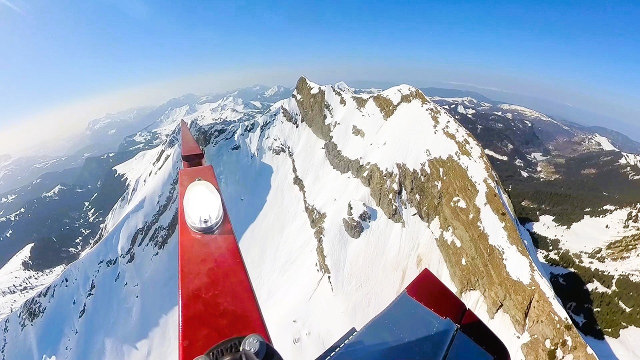 Survol du Roc d'enfer sous le soleil - Pilote ULM G1 équipé d'une commande manuelle - y.mathelin