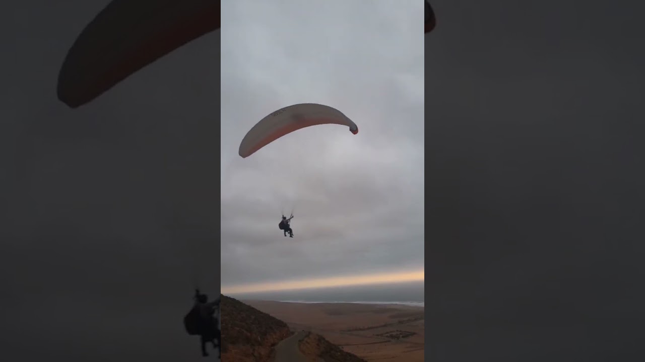 Tandem Paragliding in the centre of Morocco
