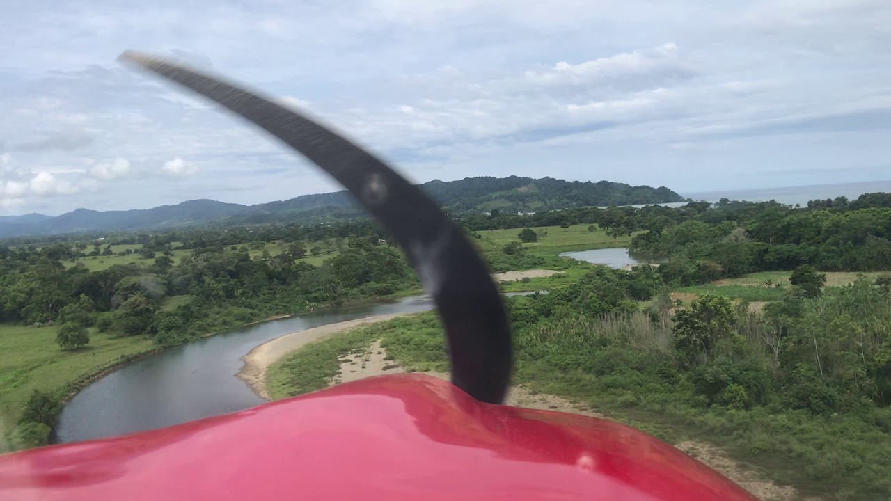 Aterrizaje en Acandí, Chocó - Piper PA-28-236