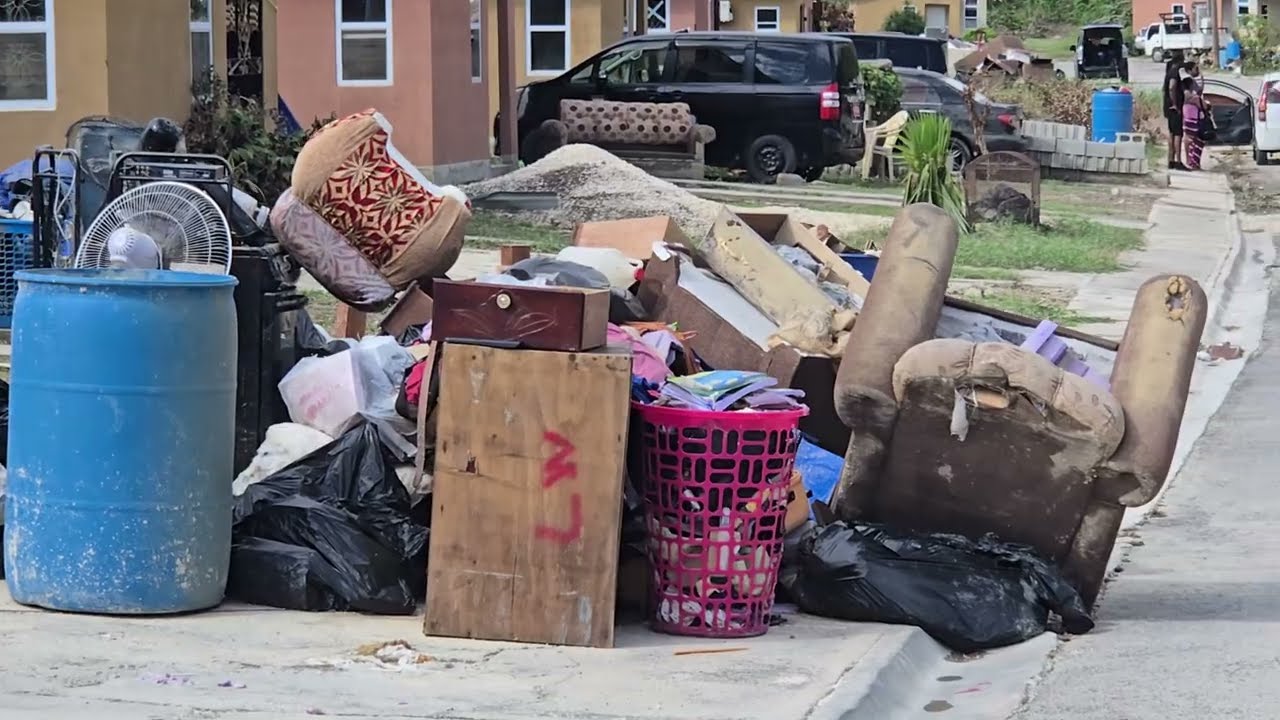 Жизнь в заливе Монтего на Ямайке тяжелая: восстановление затопленного района после урагана Мелисса