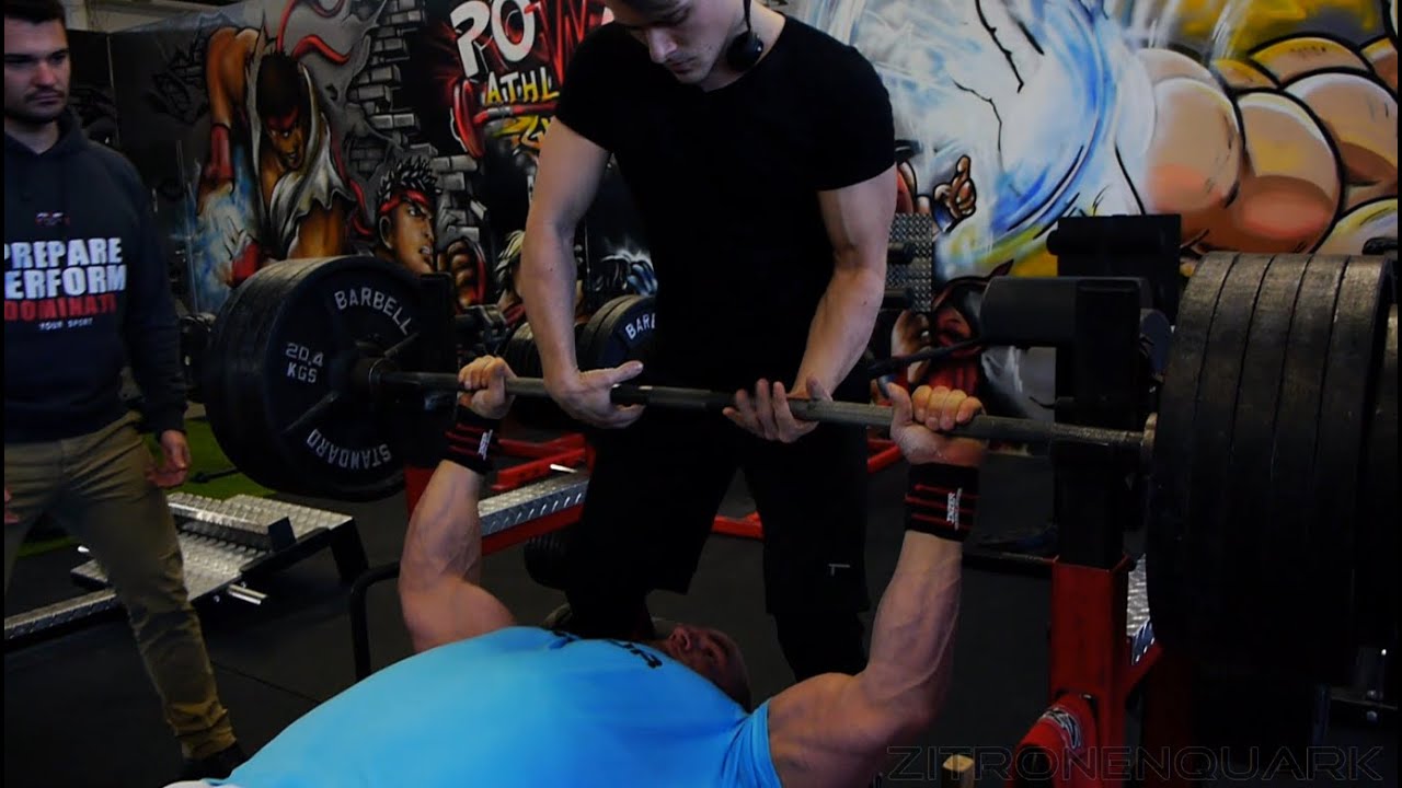 Bench Press 256kg / 564 lbs RAW