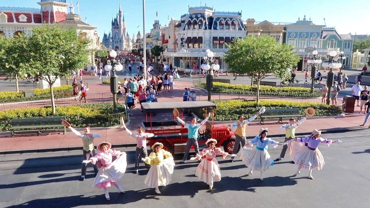 Dapper Day at Magic Kingdom - Spring 2019 Walt Disney World / Rope Drop on Main Street & Much More