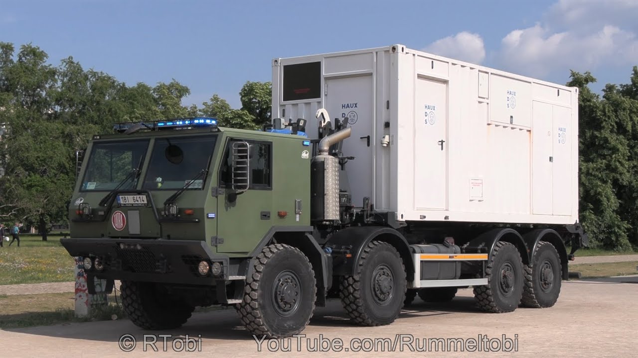Czech/ Prague Police Tatra POD Carrier With Police Diver Container - Blue Lights & Exterior [6.2023]