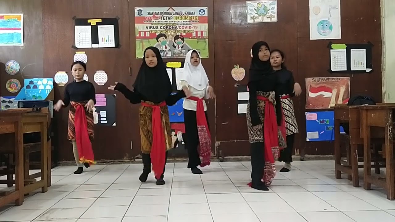 Tari Cik Cik Periuk dari Kalimantan Barat kelas 5A 2025-2026