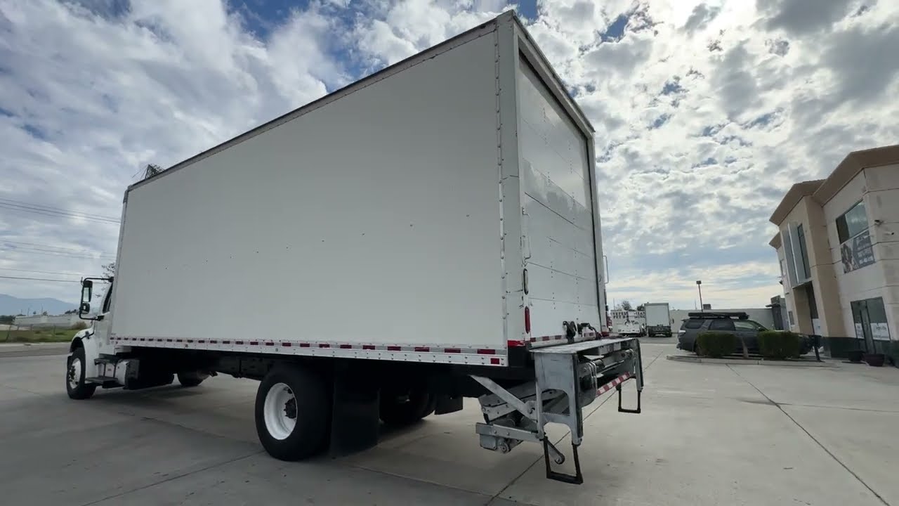 2019 FREIGHTLINER M2 106 26 FT BOX TRUCK | H00890 | FOR SALE 