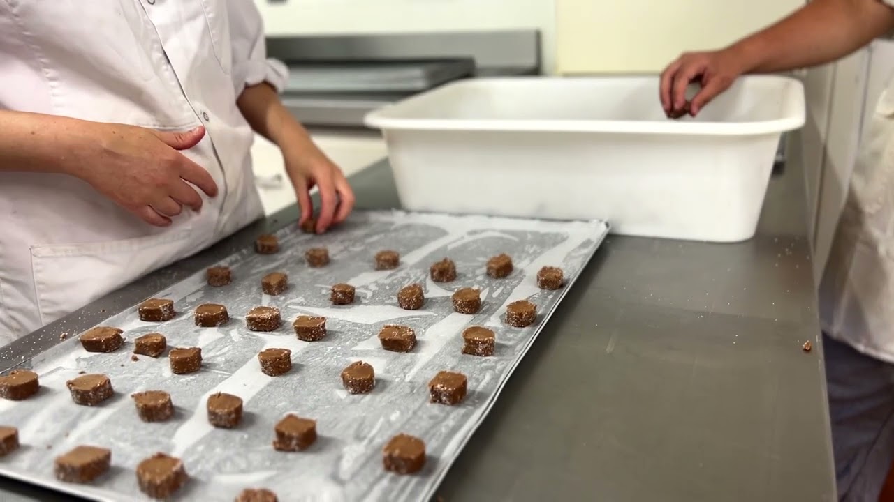 La Cézarenque : Atelier BISCUITERIE