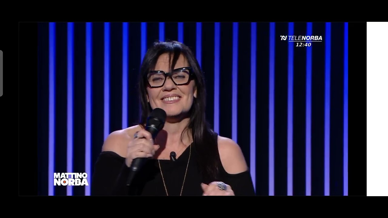 WHITE CHRISTMAS  ,cover  in diretta  su Mattino Norba