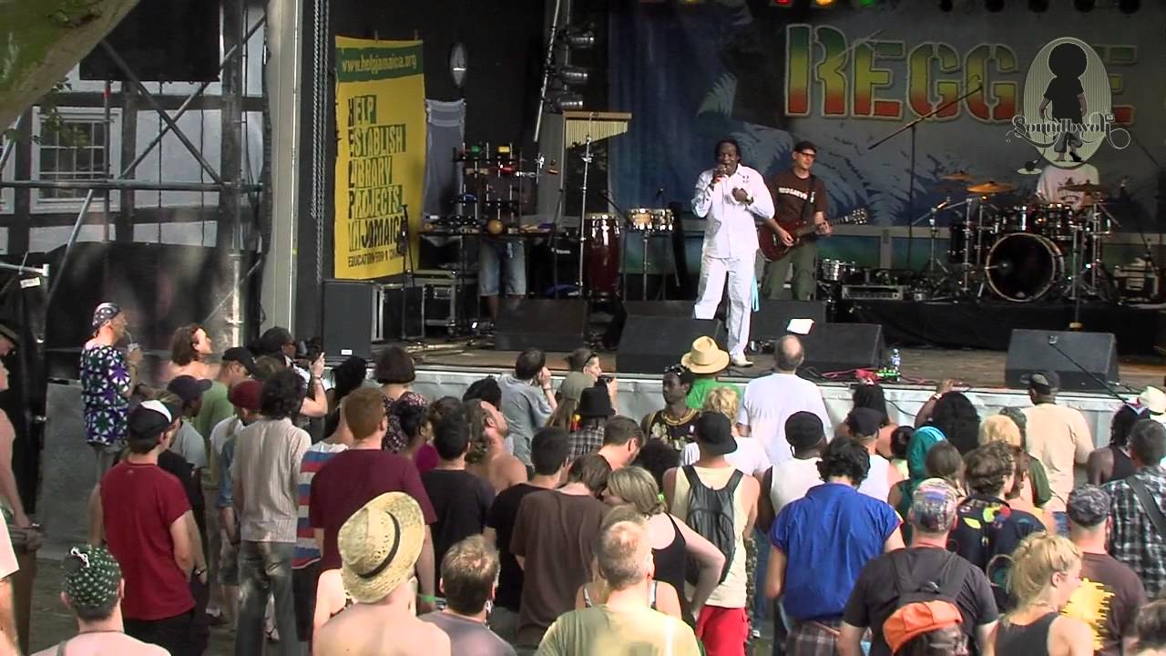 Hopeton James @ Reggaejam 2014