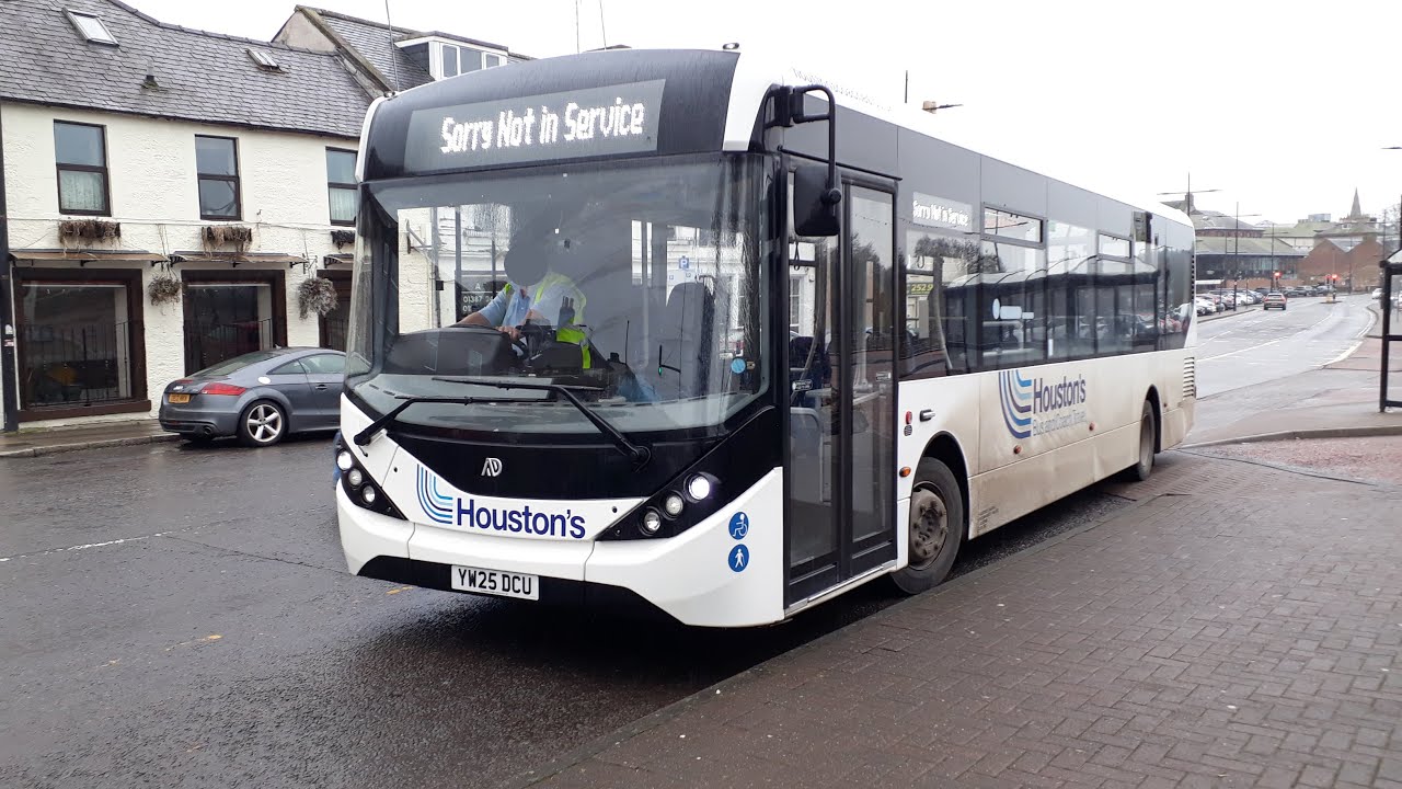 381: Houston's Coaches ADL Enviro 200 MMC YW25 DCU