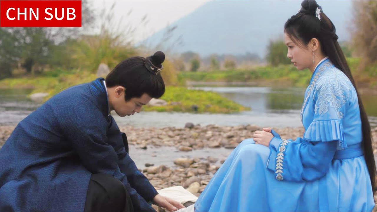 😥明明难过的是他 白鹿摔倒了任嘉伦还是第一时间来扶 尊贵如小南辰王为她弯腰揉脚 这一波我先磕为敬😘【周生如故】任嘉伦×白鹿