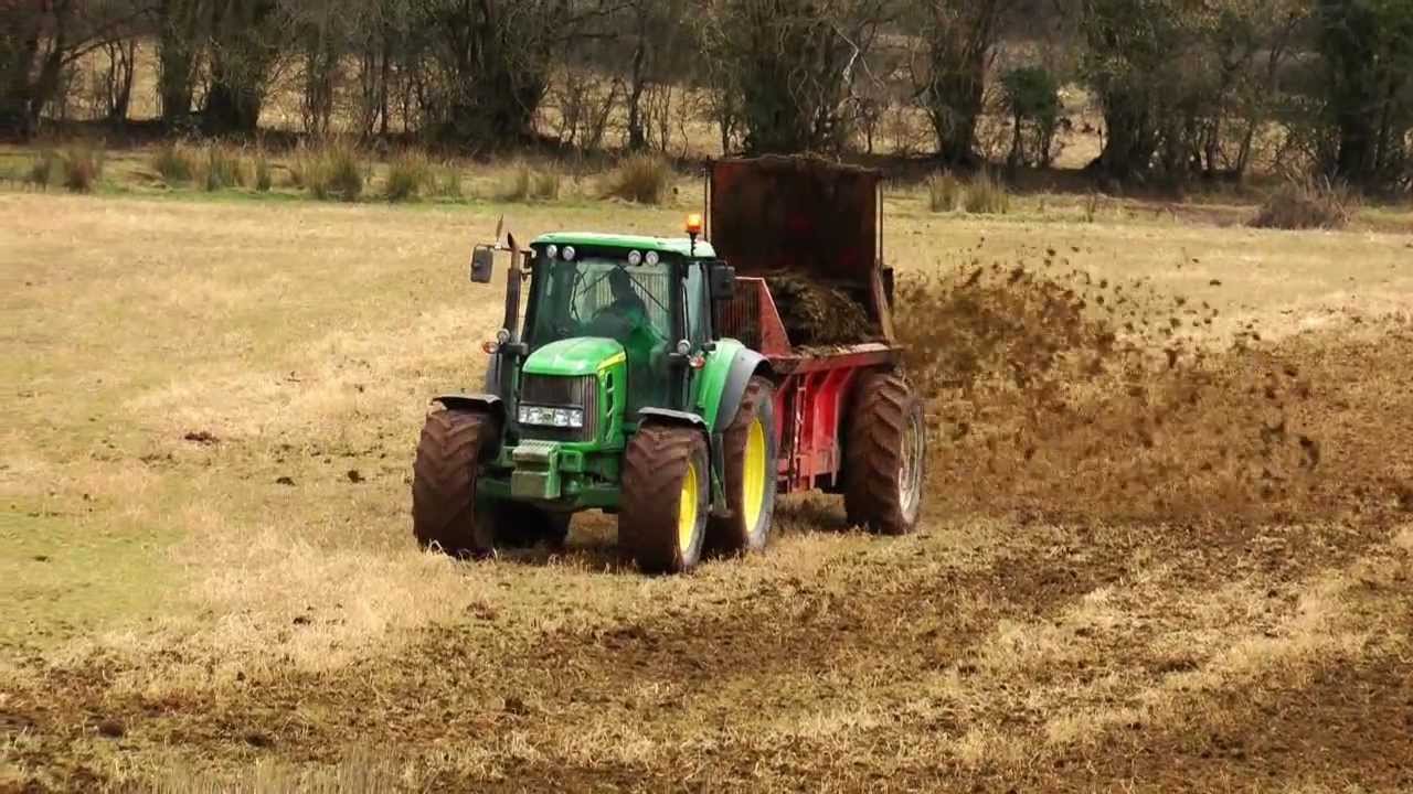 Muck-Spreading with 3x John Deere and K-Two