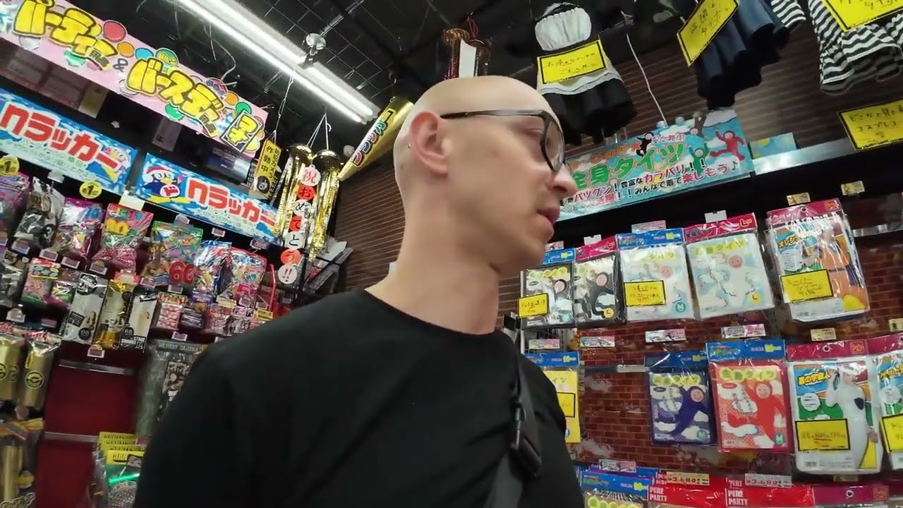 Stunden im Don Quijote Hiroshima verbracht | Japan Vlog #28
