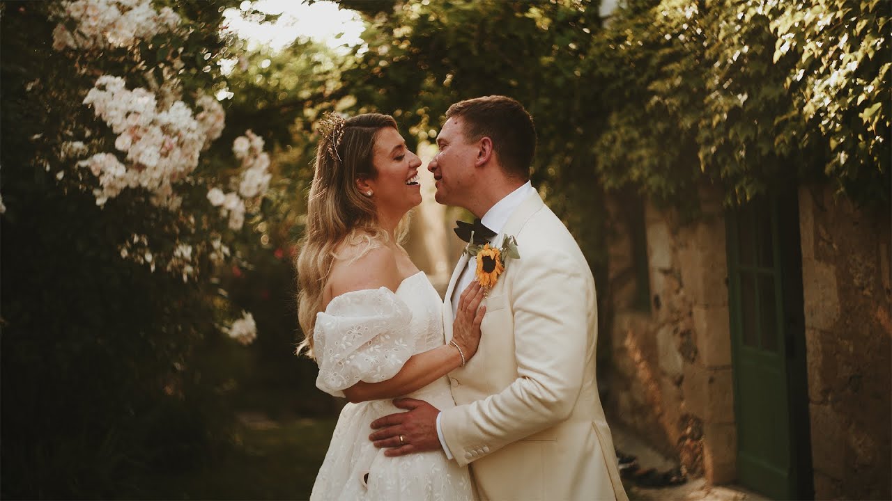 They hired a French Village to get Married // Castelnau des Fieumarcon