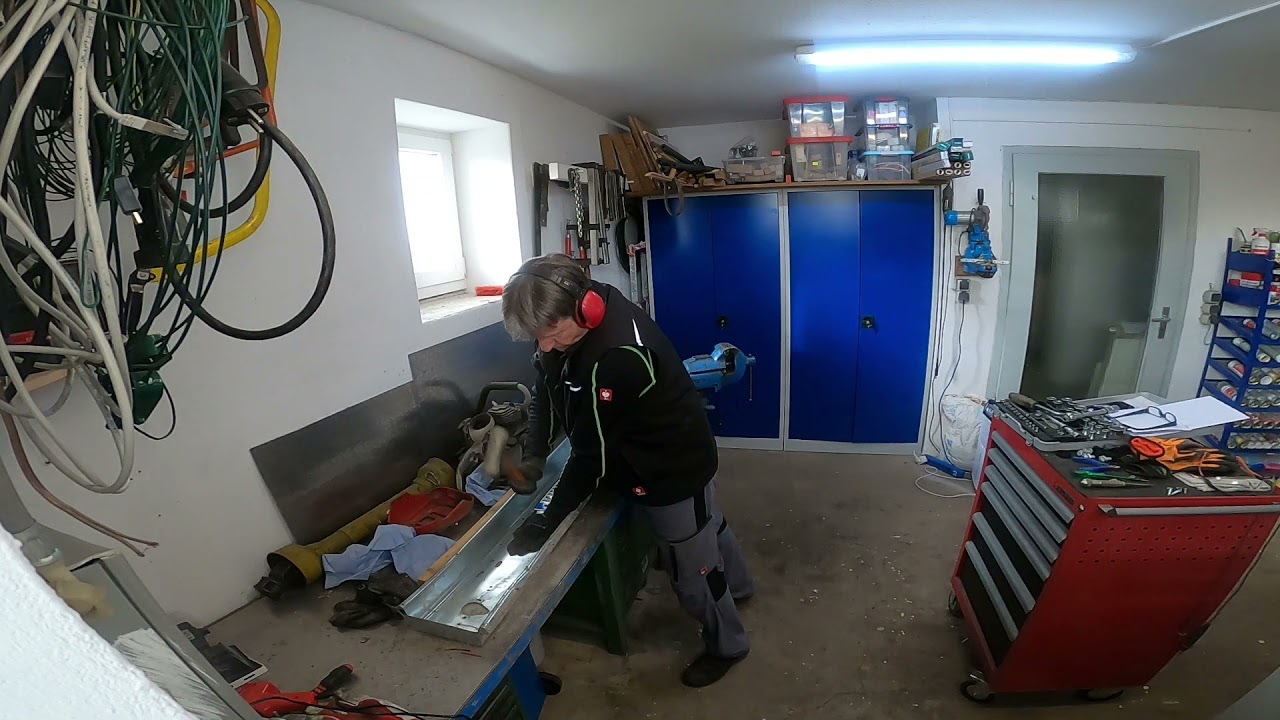 Reparatur am Hänger