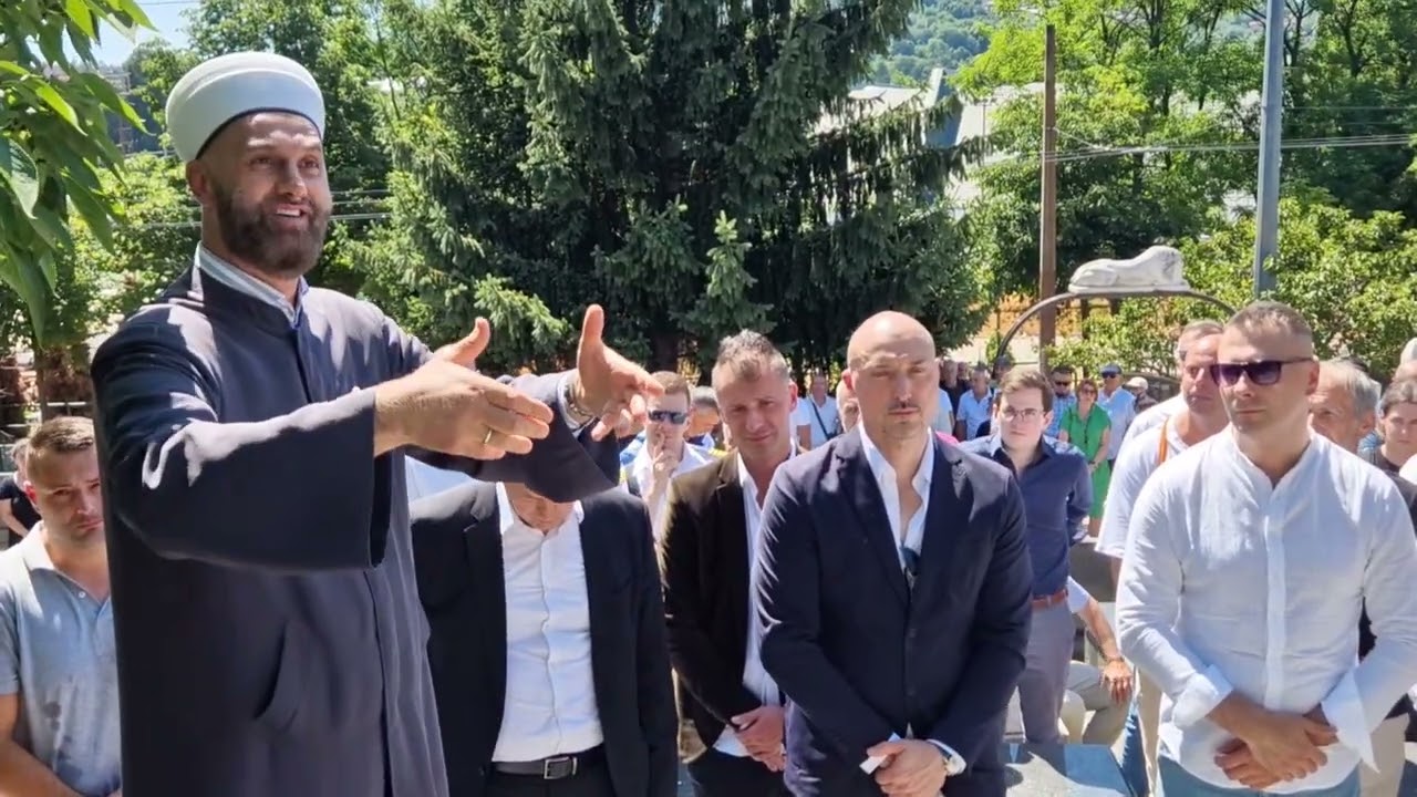 EMOTIVAN GOVOR EF. VELIĆA NA DŽENAZI: DOSTA ĆE MILJACKE PROTEĆI DOK SE NOVI EMIR RODI U OVOM GRADU