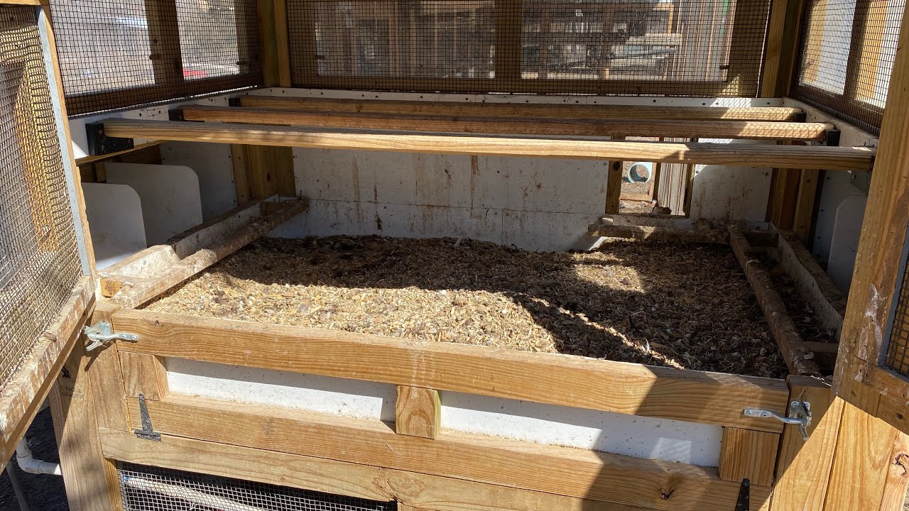 Deep litter chicken manure composting and basic infrastructure for sustainable backyard agriculture
