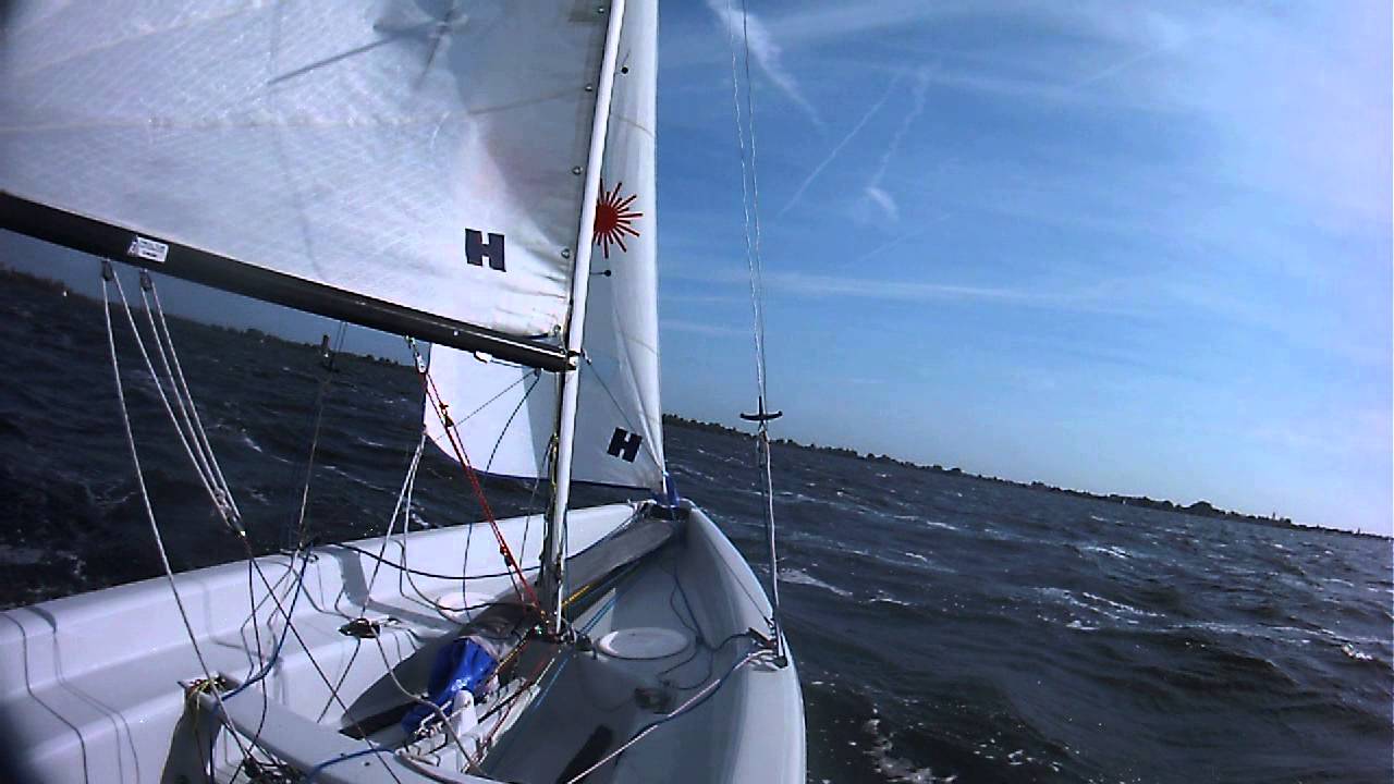 Laser 2000 singlehanded on 18kts wind