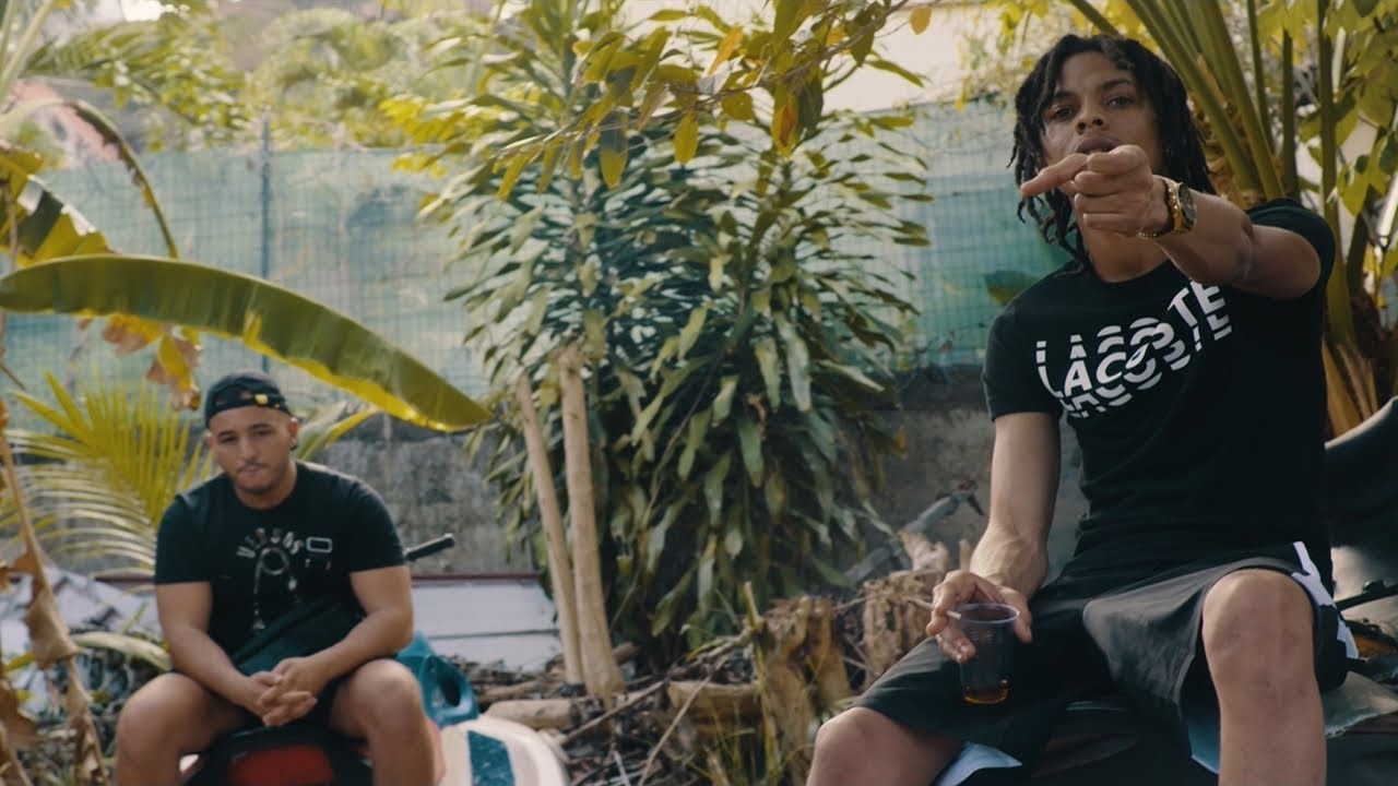 Tiitof (feat. Hornet La Frappe) - Triste Mélodie (Clip Officiel)