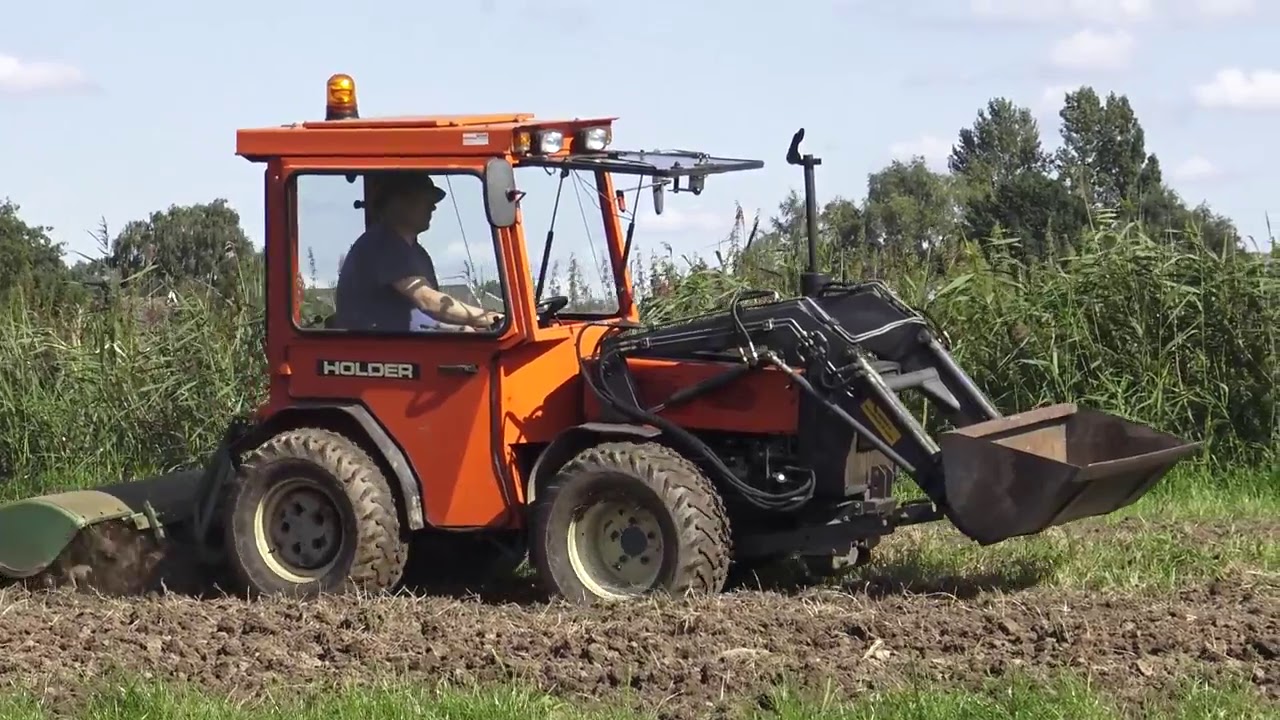 Kompakttraktor | hydrostatischer Antrieb | Holder Knicklenker | Kommunaltraktor