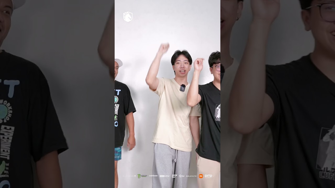 A different trio takes on the telepathy game! 