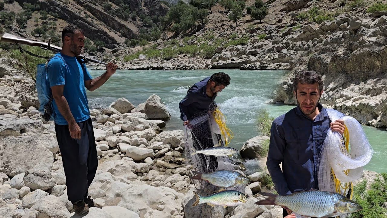 Fishing with nomads in the mountains and rivers: A different experience from the simple life