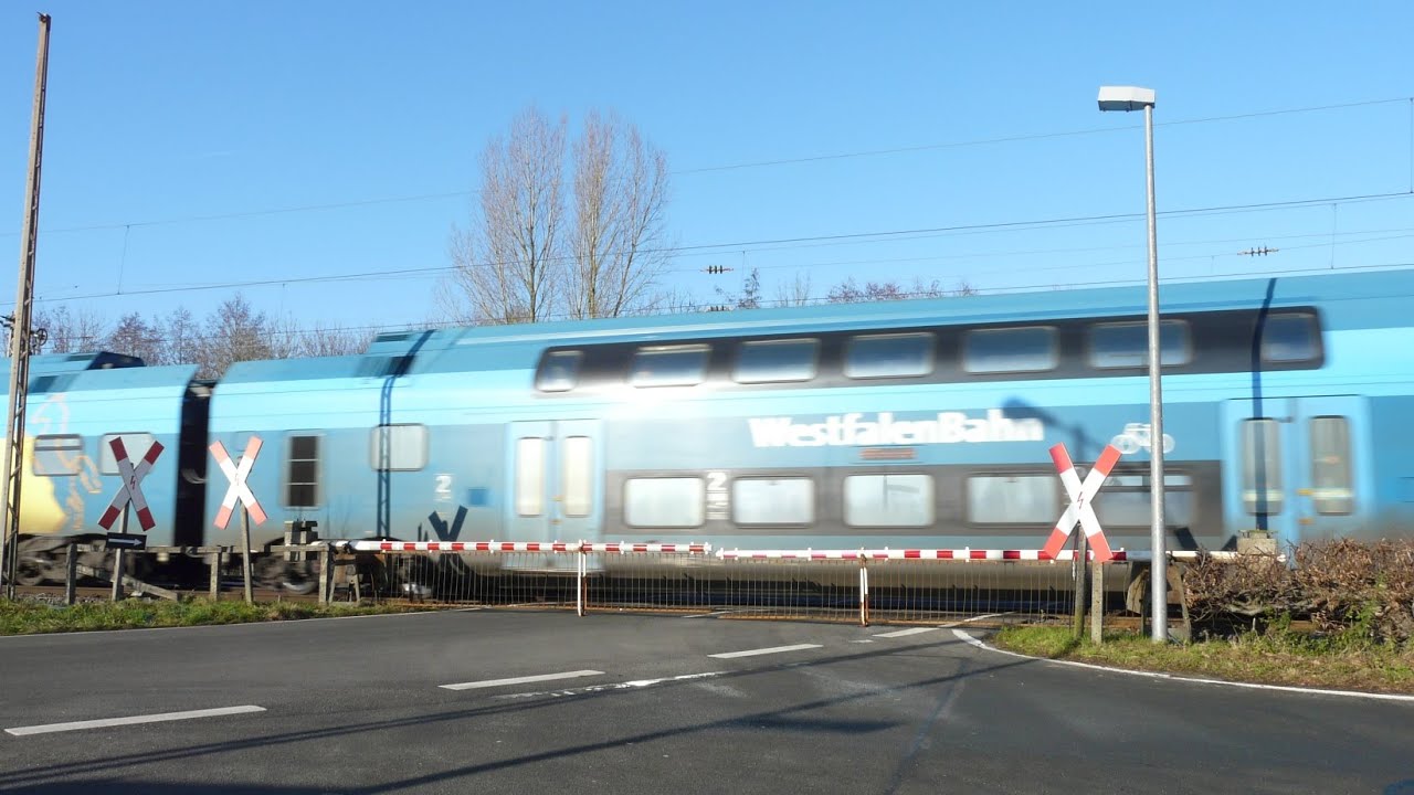 Bahnübergang Velpe (Westf) // German Railroad crossing // Spoorwegovergang