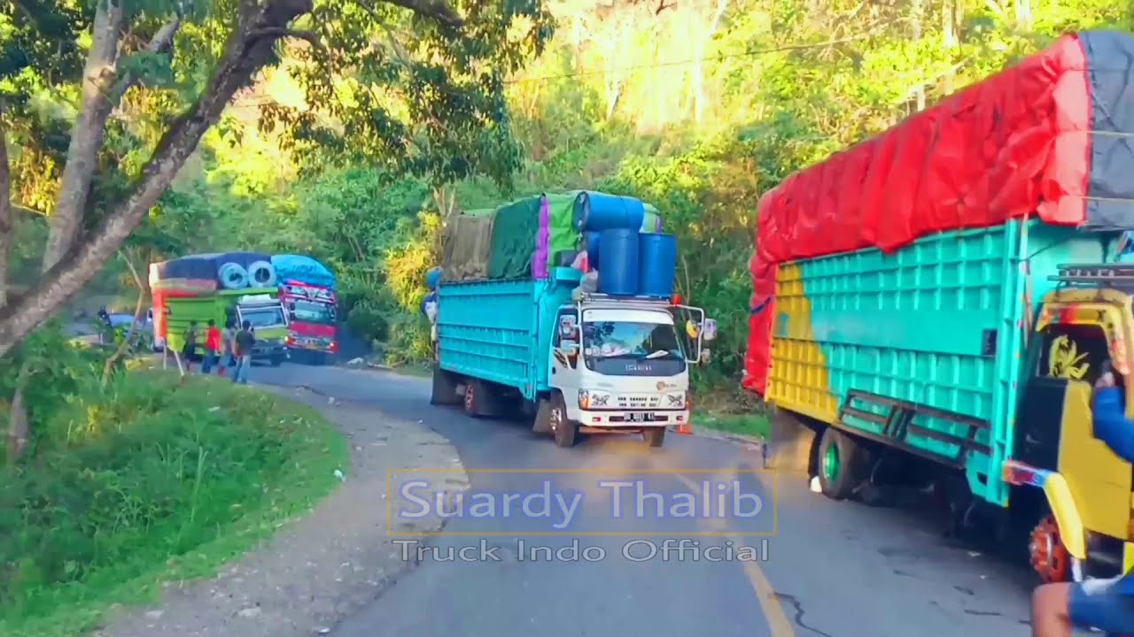 Truk konvoi!!Diiringi dengan lagu bugis viral 2020 by AO PRODUCTION [Accunk & Kancil]