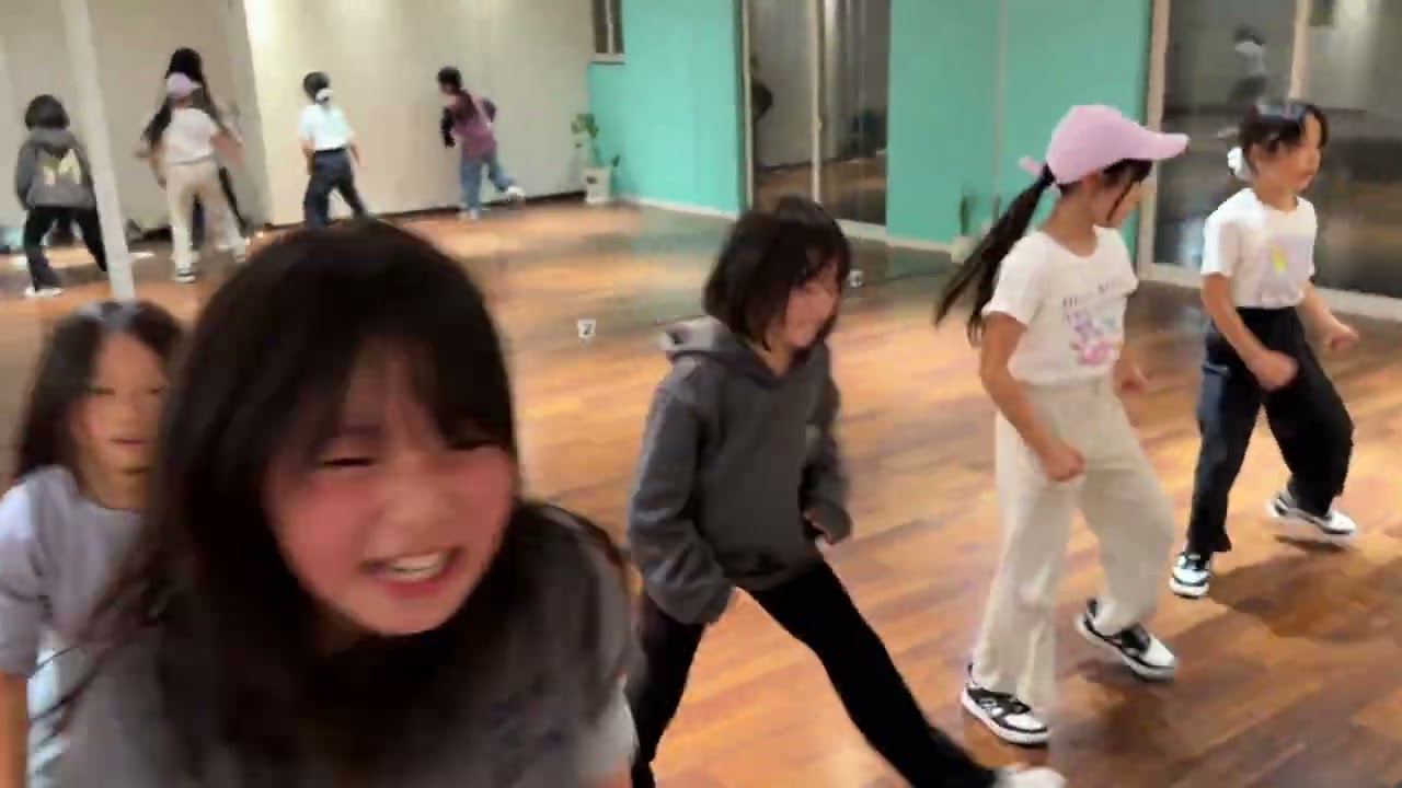 DANCE STUDIO SUN