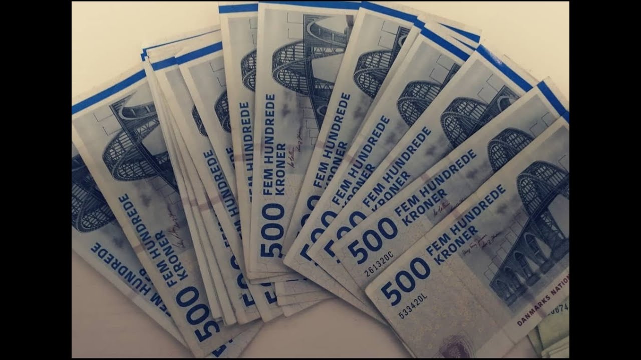 Counting 100k Denmark money