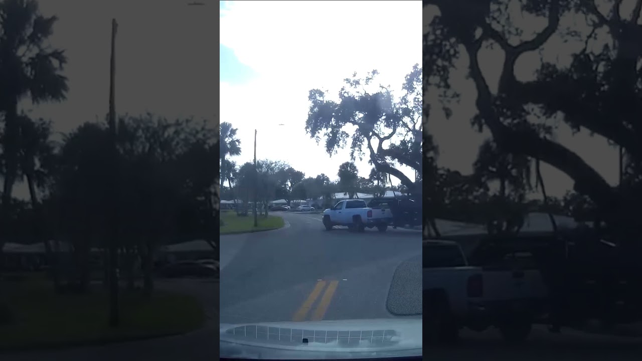 STOP SIGN? WHAT STOP SIGN? Truck Runs Stop Sign W/Massive Trailer. Cam Catches Close Call! #shorts