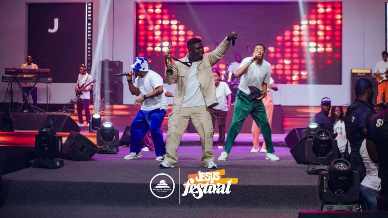 ELECTRIFYING PRAISE MEDLEY BY SEGUN ANIYE AT JESUS FESTIVAL @houseontherockportharcourt 😱😱🔥🔥