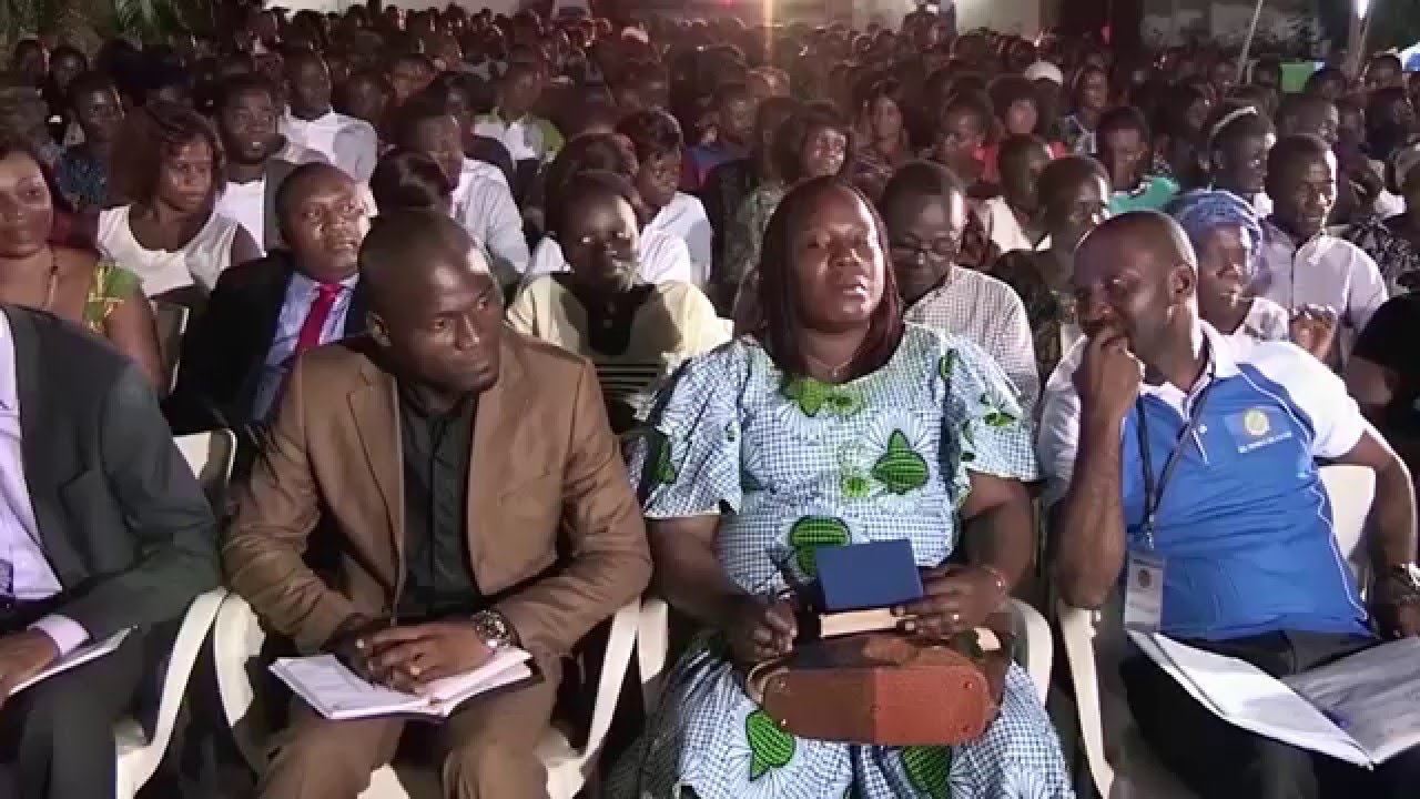 Utiliser le sang de Jésus - l'onction d'huile - Révérend Raoul Wafo