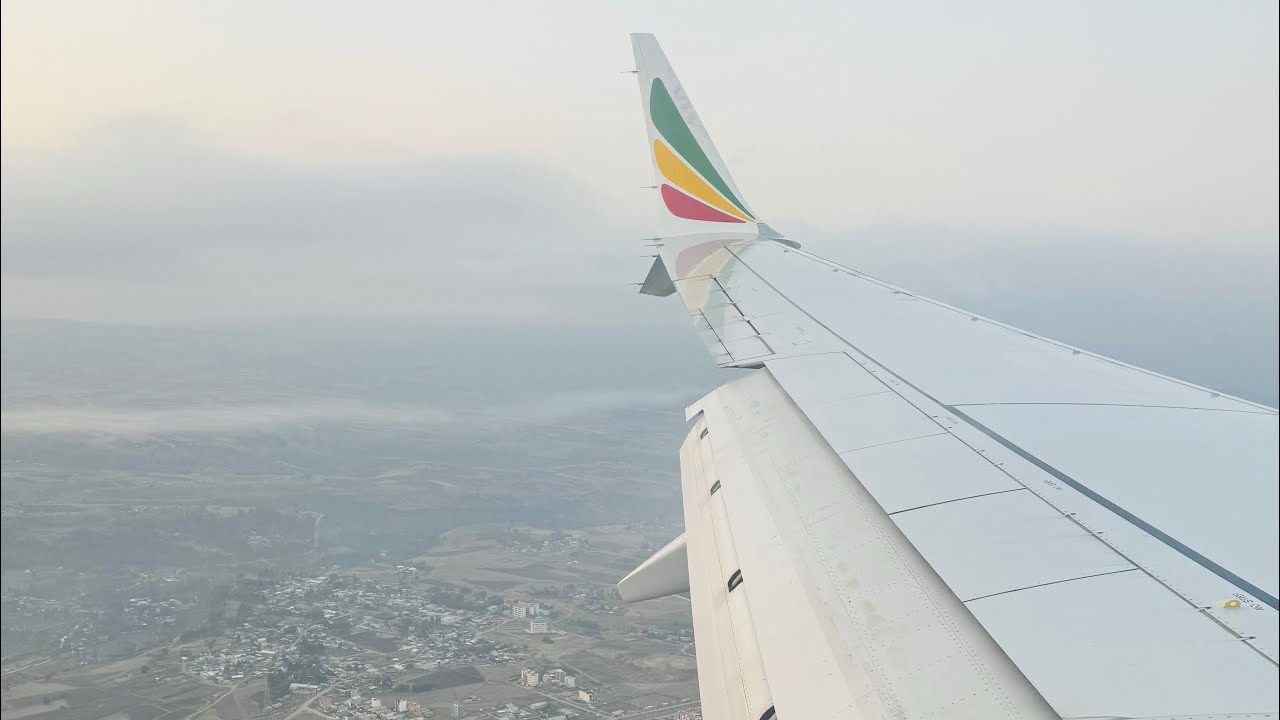 Flying over and landing : Addis Ababa 🌸, Ethiopia 🇪🇹 #ethiopianairlines 