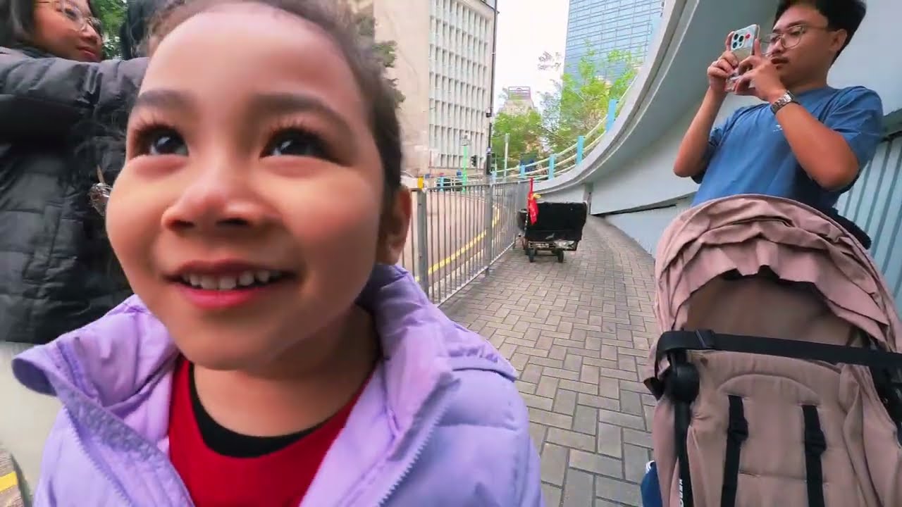 Hong Kong Trip (Vlog 4) : Explore The Peak Tram & Mid Level Escalator Central