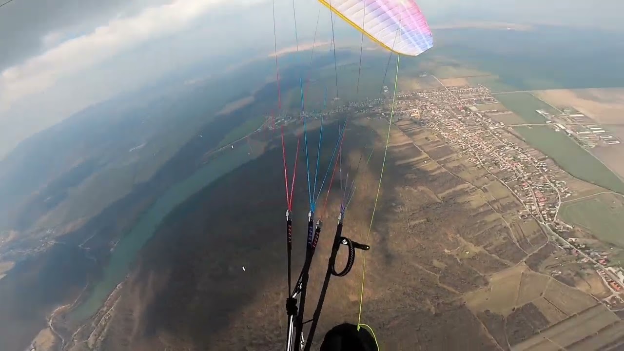Paragliding Slovakia | Jarná termika na Orešanoch