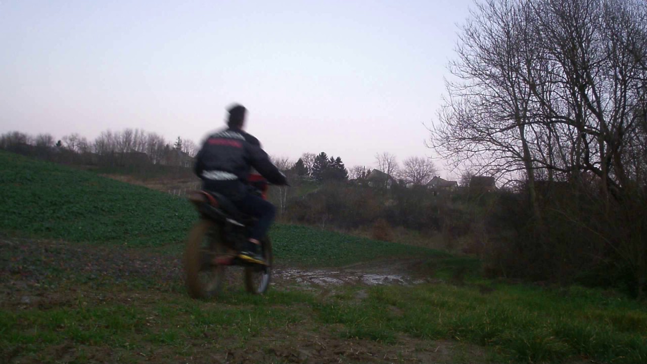 Motoros vlog #2 Csapassuk a s&aacute;rba is! 15L&aacute;jk?