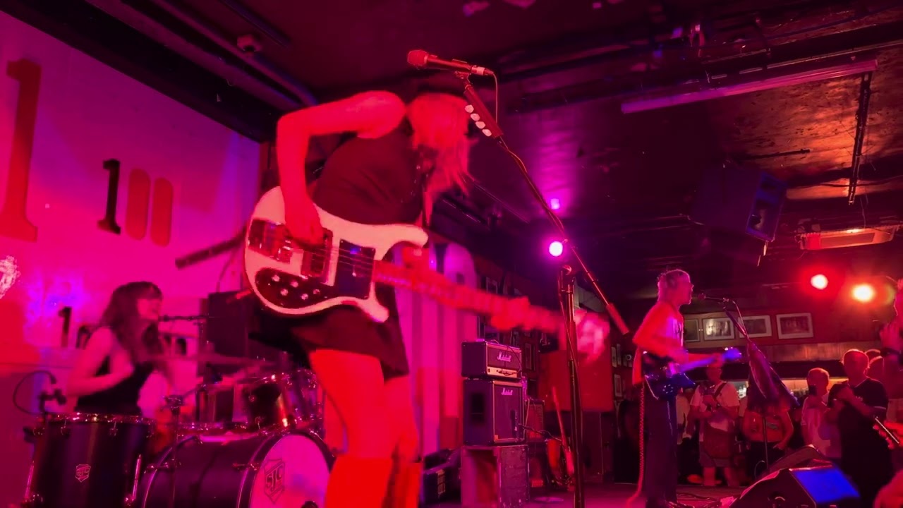 The Molotovs ‘Slow Down’ Live at the 100 Club, Oxford St, London, 19th August 2023.