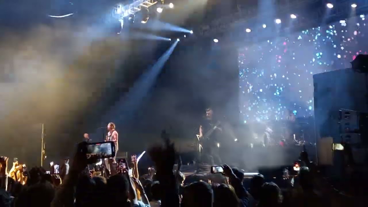Dear Maria, Count Me In - All Time Low (Live in Manila 2022)
