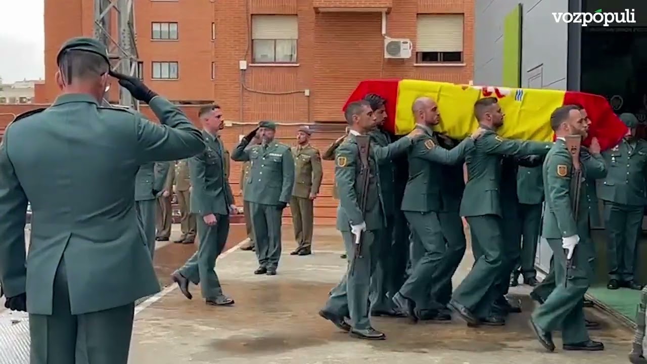 Así ha sido el homenaje y funeral a los dos guardias civiles muertos en el accidente de Los Palacios