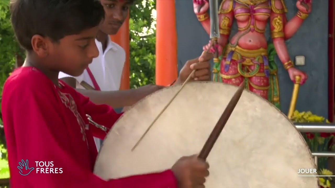 Sur Le Terrain | Jouer le Thappu