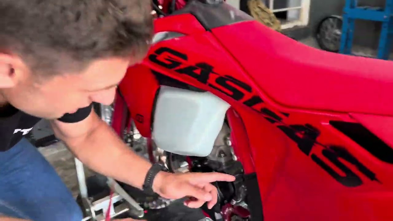 Como calibrar o sensor TPS da sua Gasgas KTM Husqvarna utilizando o ERM da TSP