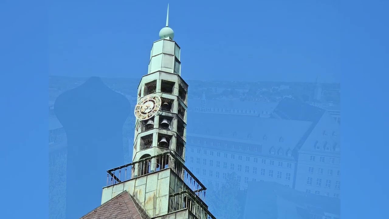 Bochum (BO) Altstadt : Das Glockenspiel des Rathauses
